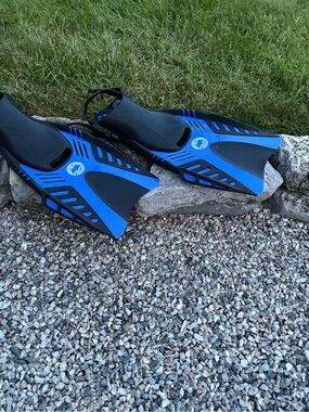 Men's Blue & Black Swim Fins - Performance Snorkel/Swim Fins